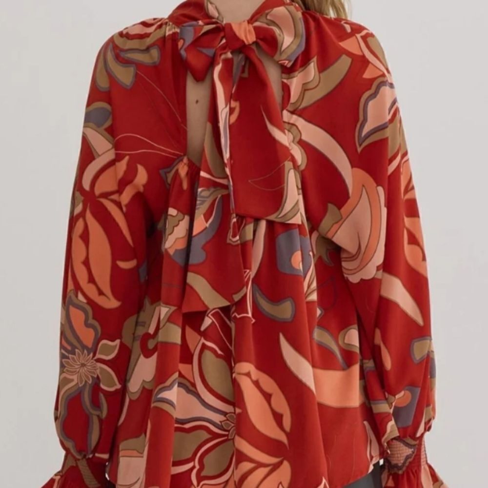 Entro bow back top - Picture 2 of 10